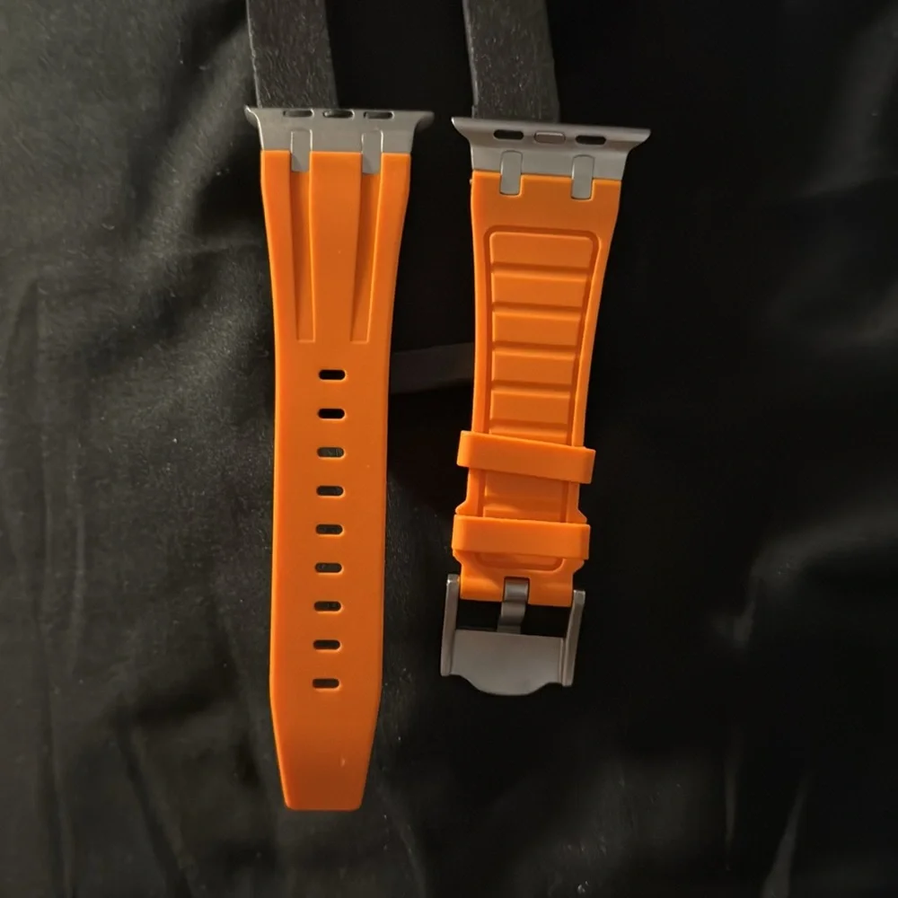 Apple Smartwatch Band - Black and Silver